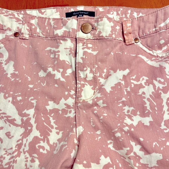 Daisy Fuentes Pink White size 10 skinny ankle jeans EUC - Picture 3 of 5